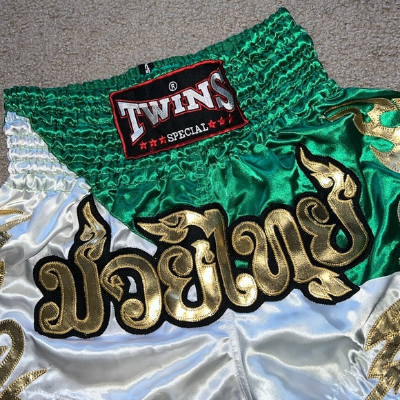 Twins Authentic Thai boxing shorts - Picture 2 of 6